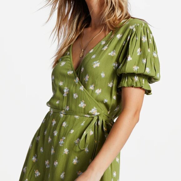 NWT Billabong Chiquita Green Floral Mini Wrap Dress - Picture 6 of 7